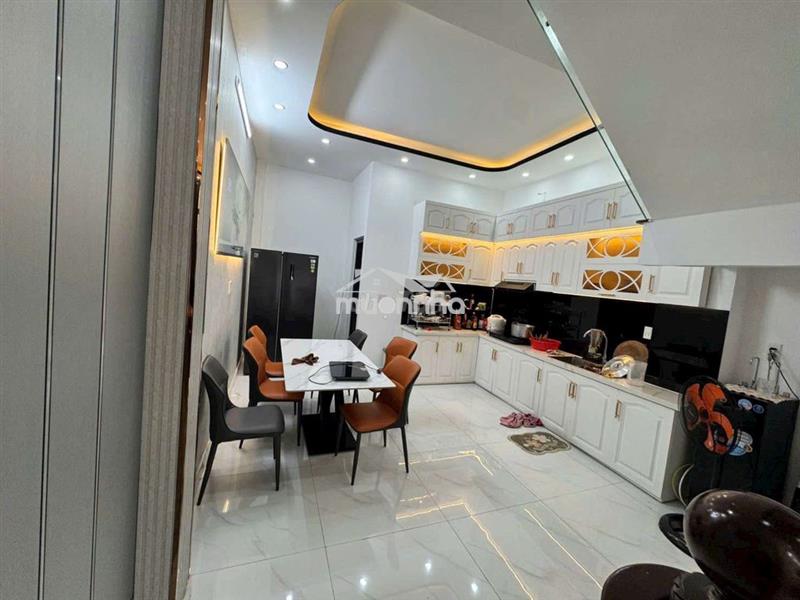 Nhà 2 lầu 4pn 4wc full nội thất, hẻm xe hơi 