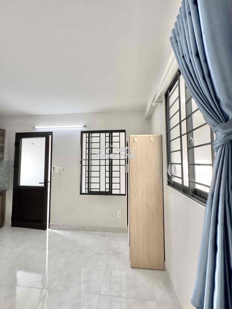 Phòng kèm sân thượng thoáng và riêng tư tại 116/46 dương quảng hàm - Ảnh 2