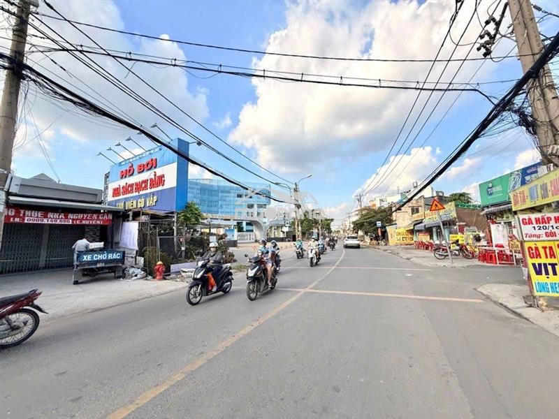 Bán nhà hẻm ôtô 7chỗ phạm văn chiêu gò vấp,5x13,5m,68m²,3pn,chắc chắn