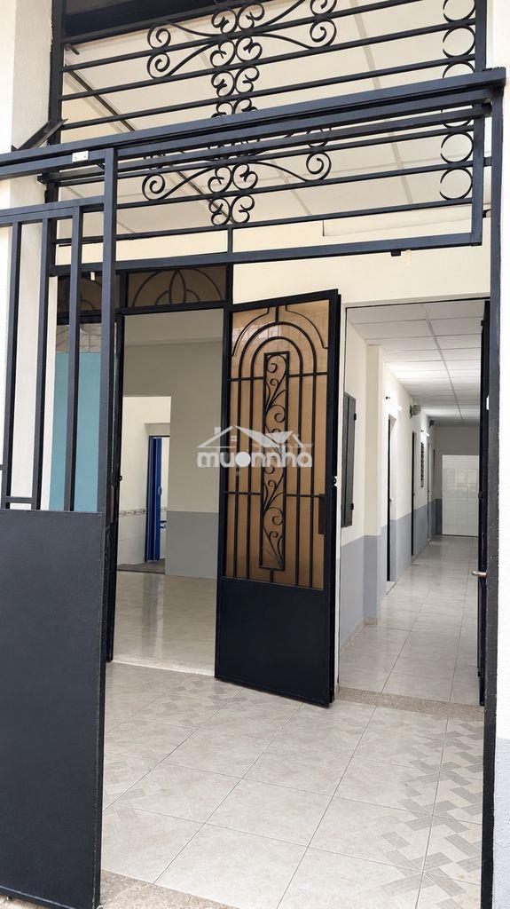 Cho thuê nhà nguyên căn mới – 5 phòng ngủ, 4 wc – hẻm xe hơi - Ảnh 2