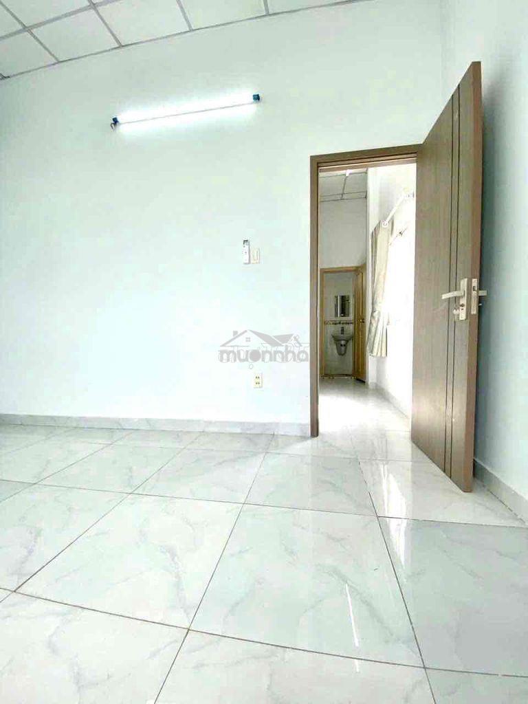 🏡 Nhà bán 1/ quận 11 lạc long quân đường xe 🚗 8m thông - Ảnh 3