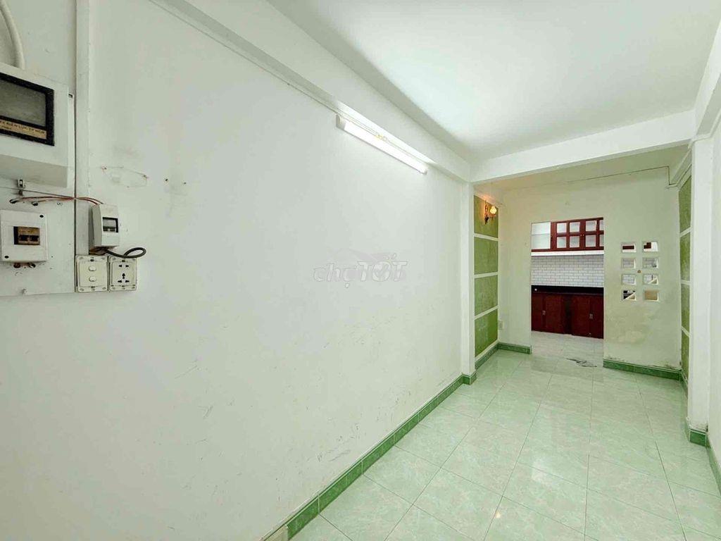 Quá rẻ 2,35t có nhà 20m2 - 2 tầng hoàn công chuẩn ngay tt bình thạnh - Ảnh 2