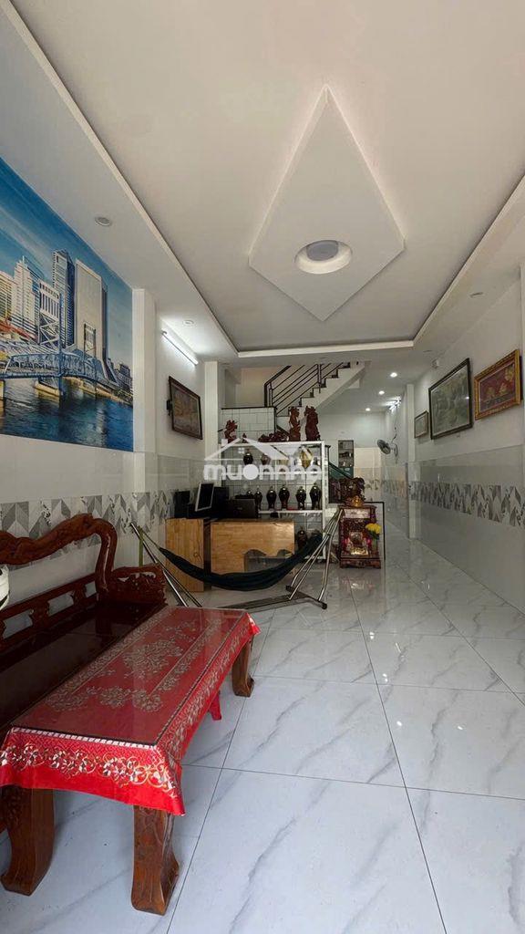 Nhà đep vào ở liên hem xe hơi 9m.cân bán gấp