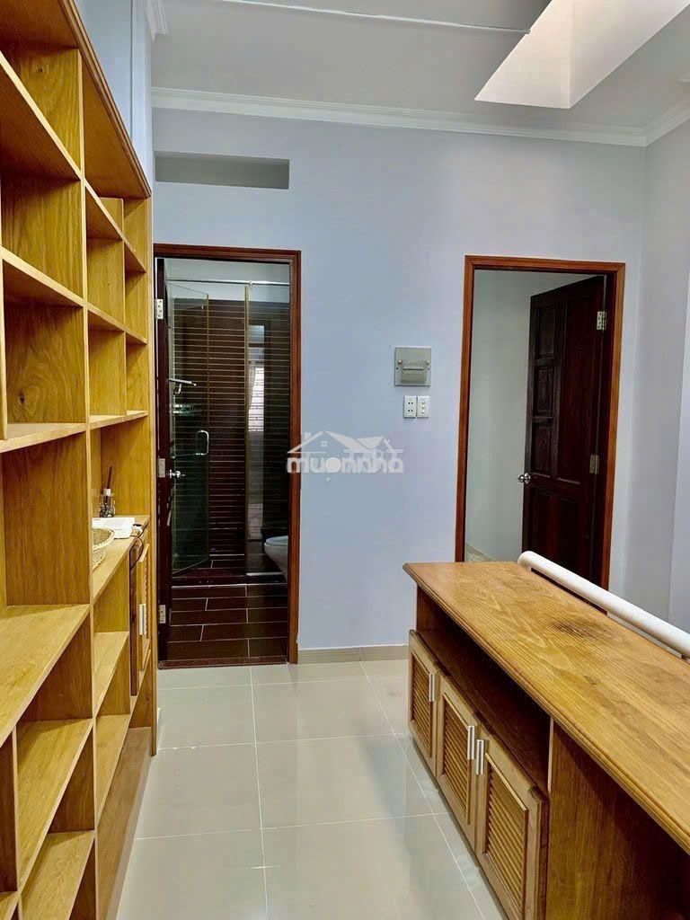 Cho thuê nhà : 314/ điện biên phủ, phường 11, quận 10.