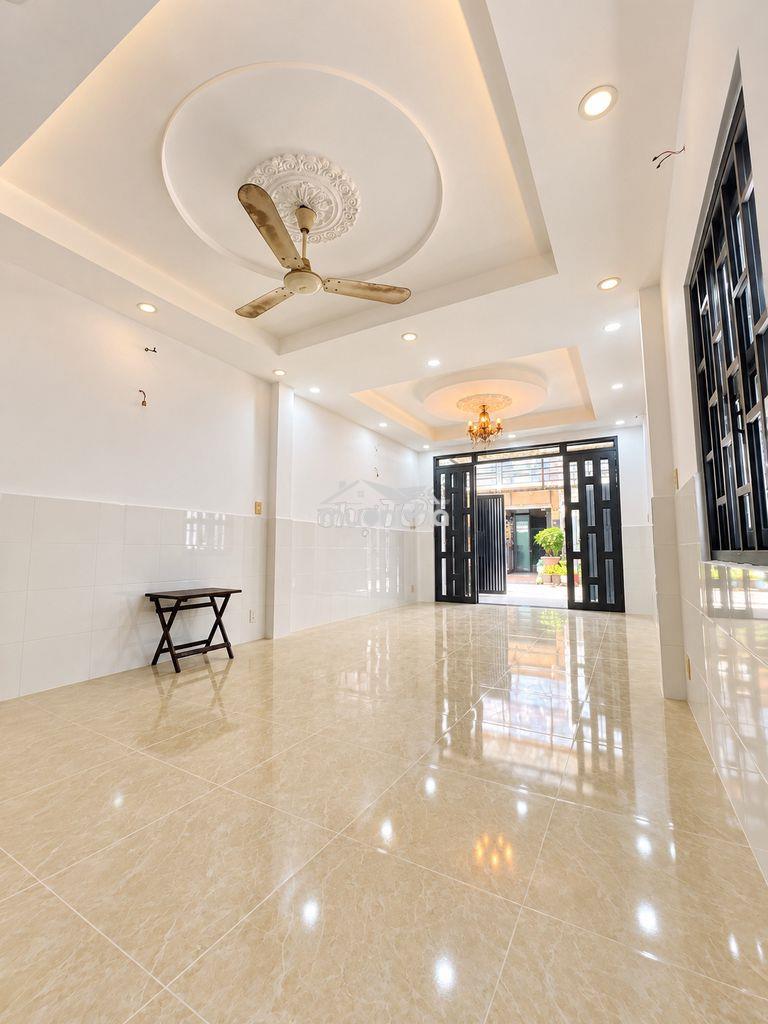 Cần bán nhà tại khu lê văn lương, phường tân hưng, quận 7. 