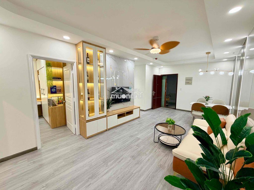 Chính chủ 72m2 - 2pn2wc - sổ hồng riêng - tầng đẹp - full nội thất - Ảnh 2