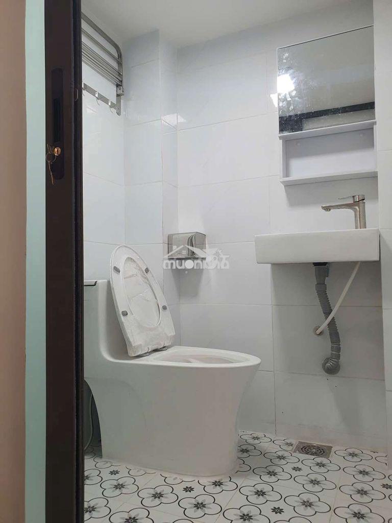 ** Nhà đẹp vào ở liền , đường 100 bình thới , giá 3 tỷ 980 ** - Ảnh 2