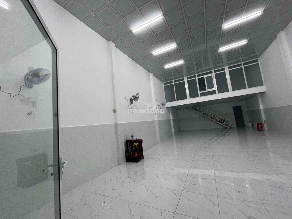 Cho thuê xưởng gần bến xe an sương 7x26m - Ảnh 2