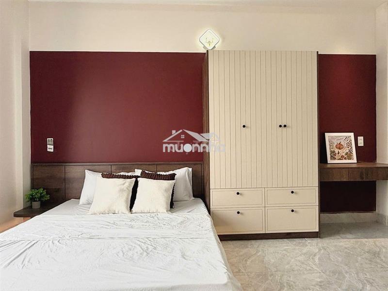 Studio ban công di chuyển nhanh đh văn lang, đh iuh - dương quảng hàm