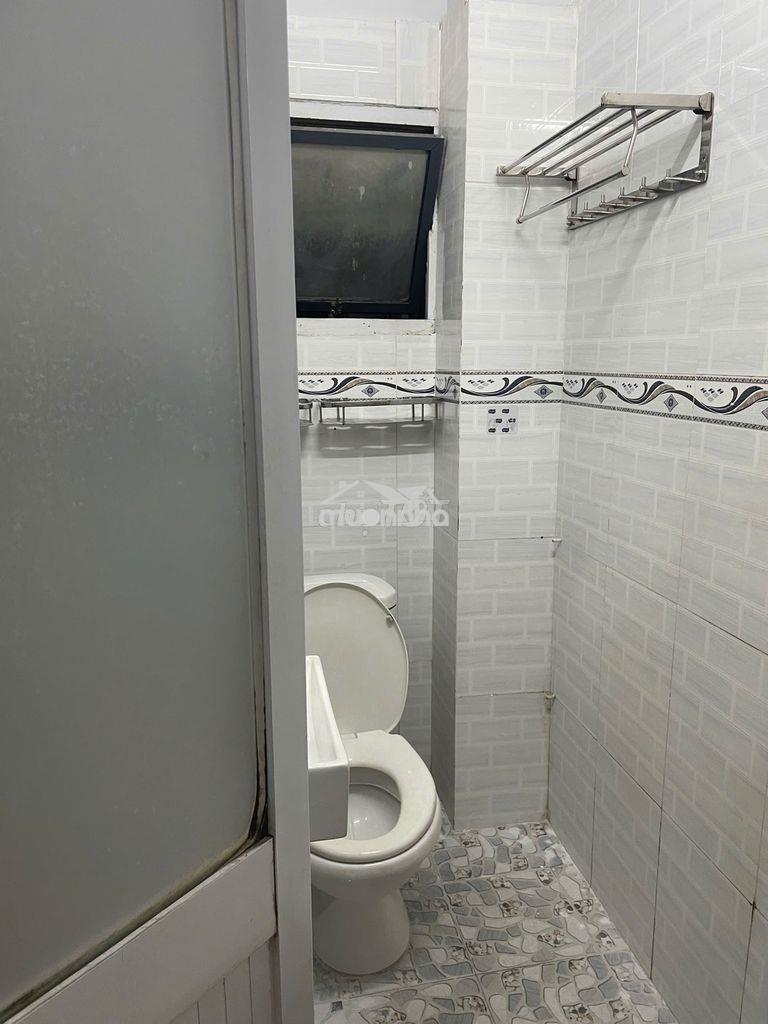 Cho thuê chung cư thanh niên mt bàu cát 2, 53m2, 2pn ban công