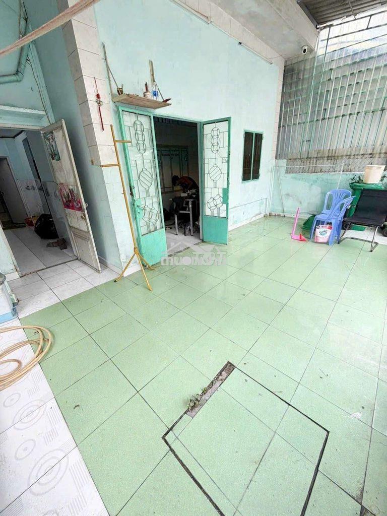 Hoàng ngọc phách. ( ngay chợ p18). tân phú. (2pn, 1wc). dtsd 100m2 - Ảnh 3