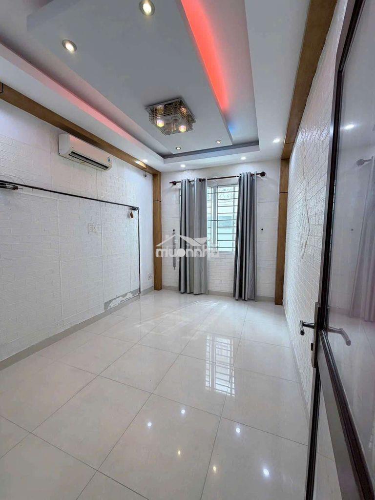 Nhà trông vào ỏ ngay được - Ảnh 2