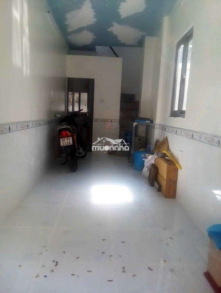 Nhà q5 shr hiện hữu đúc 2lâu mới đẹp bán lỗ 1ty950