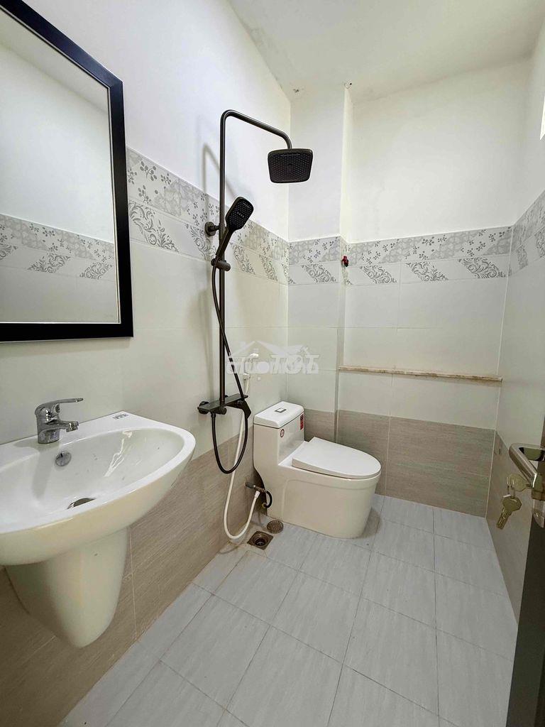 Nhà đất thánh phường 6 tân bình, 4x12m, 2 tầng, 2pn 2wc giá 4.9 tỷ tl - Ảnh 3