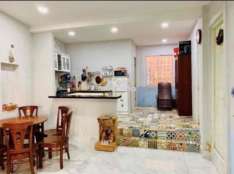 Cho thuê nhà nguyên căn 120m2 có sân vườn