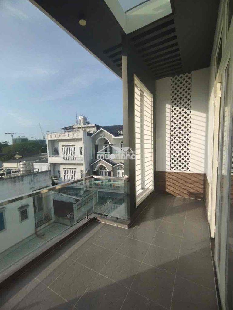 Cho thuê nhà đs8 linh xuân 4pn - 9tr