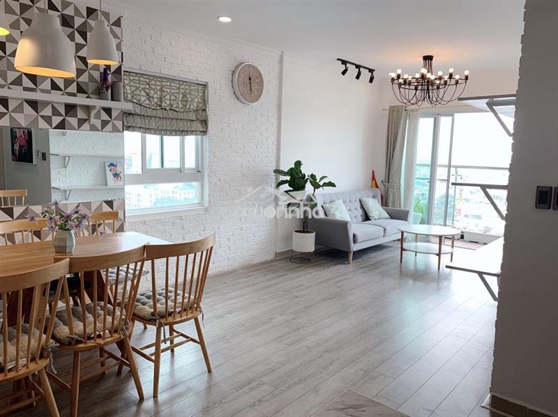 Bán căn hộ chung cư lê thị riêng, q10, thang máy, 62m2, 2pn, 3.2 tỷ