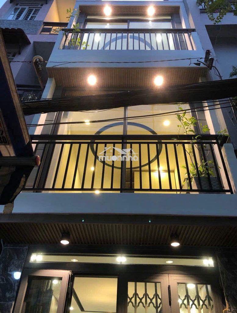 Hxh cao đạt quận 5 - 3m x 10m - 3 tầng - 4 phòng ngủ - hđt 18tr !!!