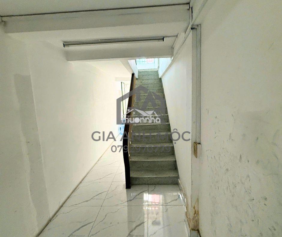 Cho thuê nhà hxh tân cảng, bình thạnh 5x20m trệt+ lầu giá 22tr - Ảnh 2