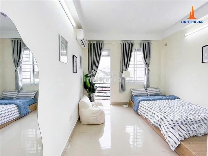 Căn hộ bancol đi bộ 3 phút ra iuh, chợ gò vấp view lammark-chính chủ