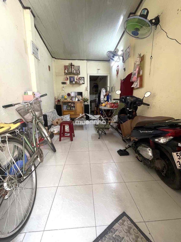 Gấp bán nhà hoà bình tân phú (giáp quận 11 - ngay đầm sen giá 2,25tỷ