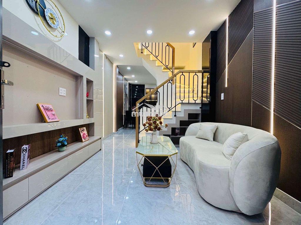Nhỉnh 3 tỷ /không có căn thứ 2 / -tân bình 2” 3tầng  3 pn, 3 wc - Ảnh 2