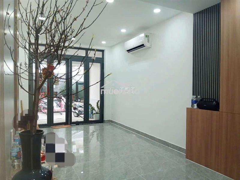 Nhà 3 tầng mặt tiền chợ khu 137/16 trần đình xu cách trần hưng đạo 90m
