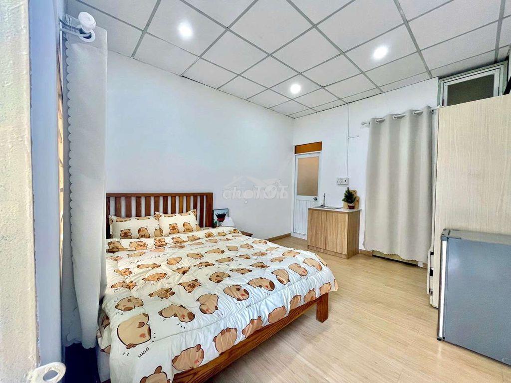 Ban công nội thất mới 100% ngay hoàng sa trường sa quận 3  - Ảnh 4