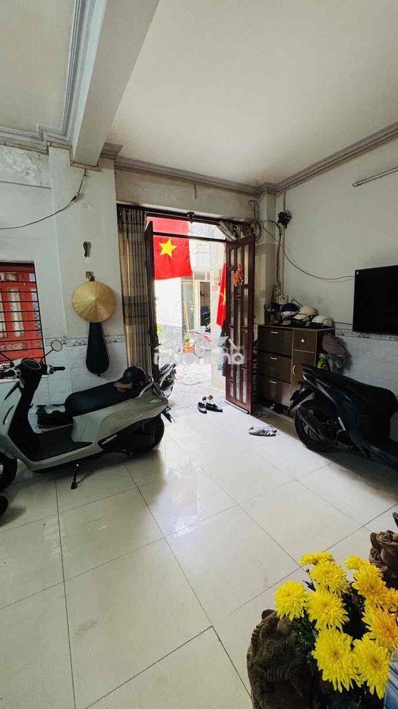 Nhà gần mt chợ vải phú thọ hòa – ngang 8m – 2 căn riêng biệt – dòng ti