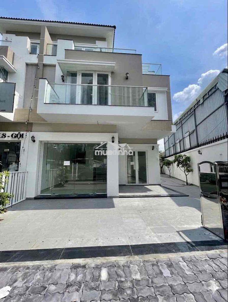 Shophouse mặt tiền đường gần global city 3 tầng sàn trống suốt sẵn ml