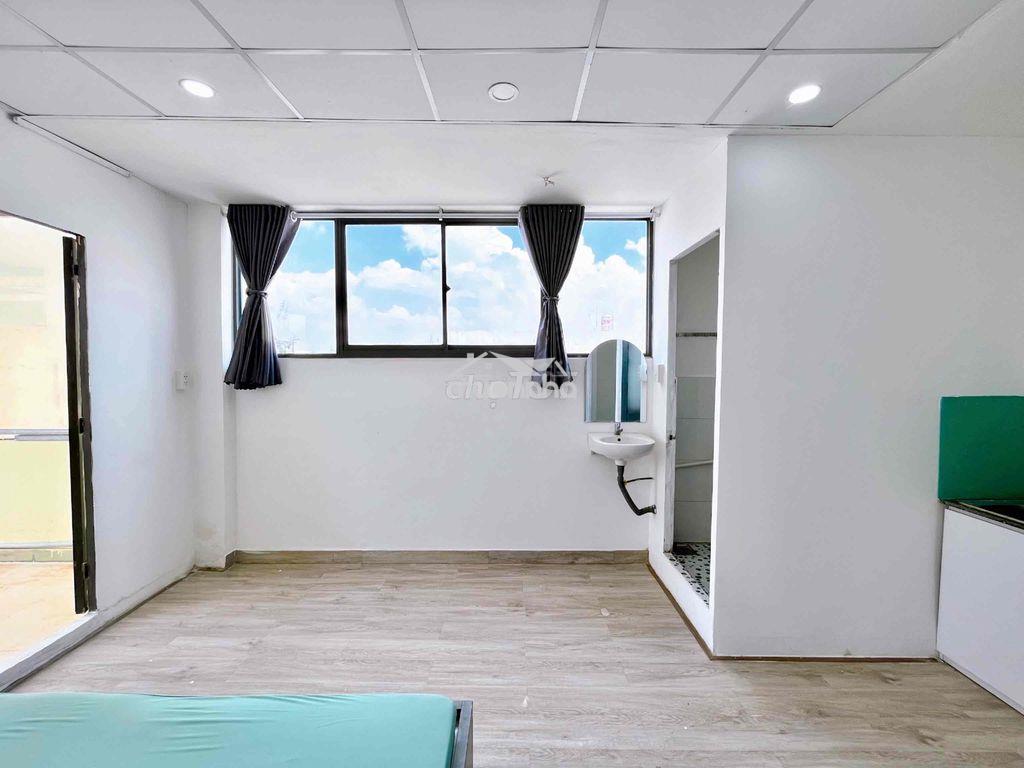 Ban công lớn cuối nguyễn oanh - Ảnh 3