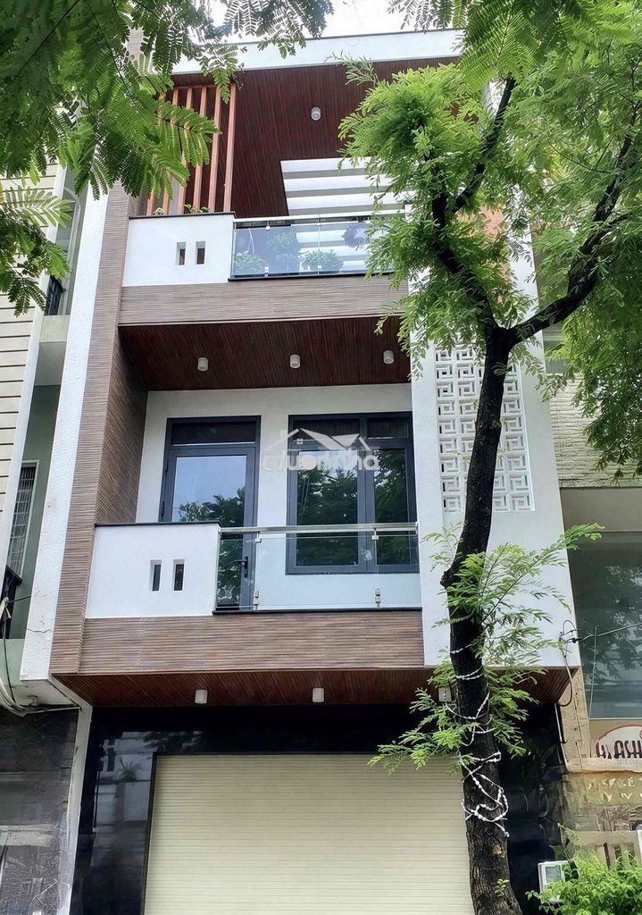 Ra gấp con hàng ngay hoàng sa, quận 3. giá tốt 5,77tỷ/4,5x14,8m-66,6m2