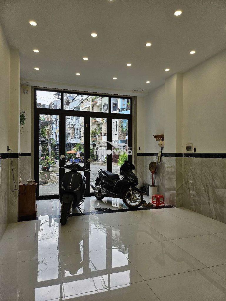 Chính chủ bán nhà đẹp đường 53,gò vấp