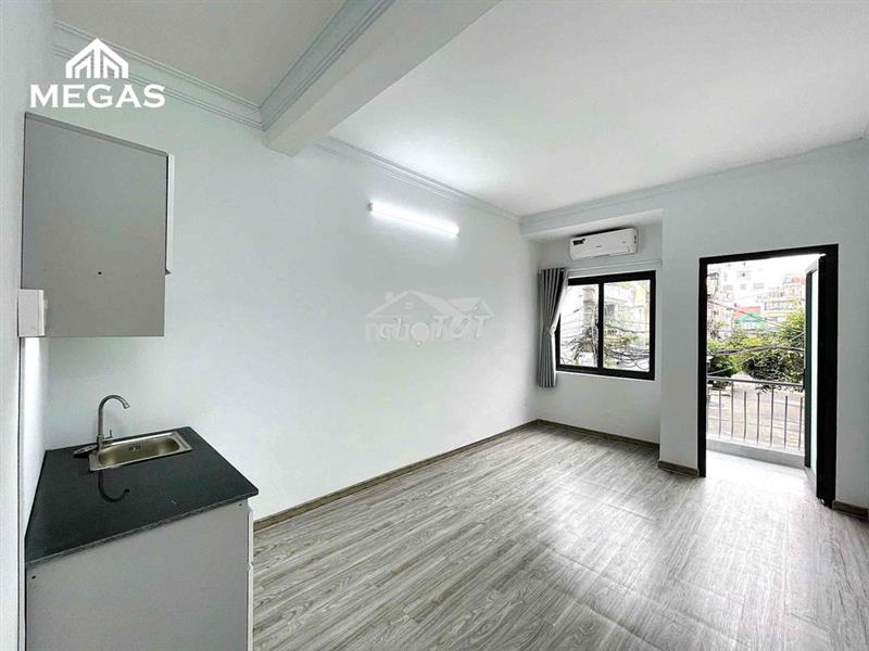 Căn hộ mới 100% giá rẻ ban công ngay lạc long quân - âu cơ