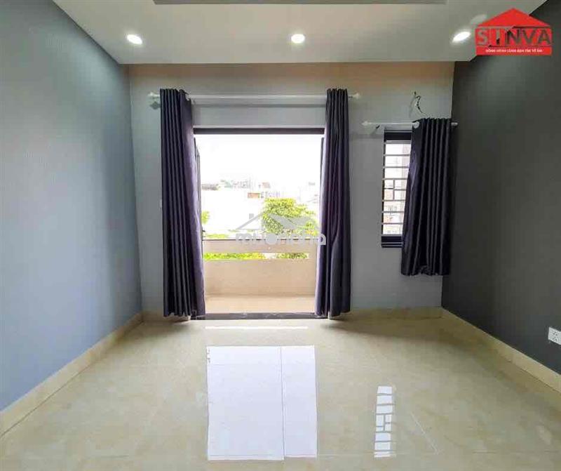 Phòng ban công ngay khu dân cư savimex 1/11 trống