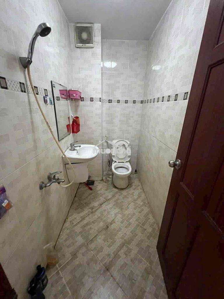 Cho thuê nhà 3 tầng 4 phòng ngủ 3 vệ sinh hẻm nhựa 6m giá 8,5 triệu - Ảnh 3