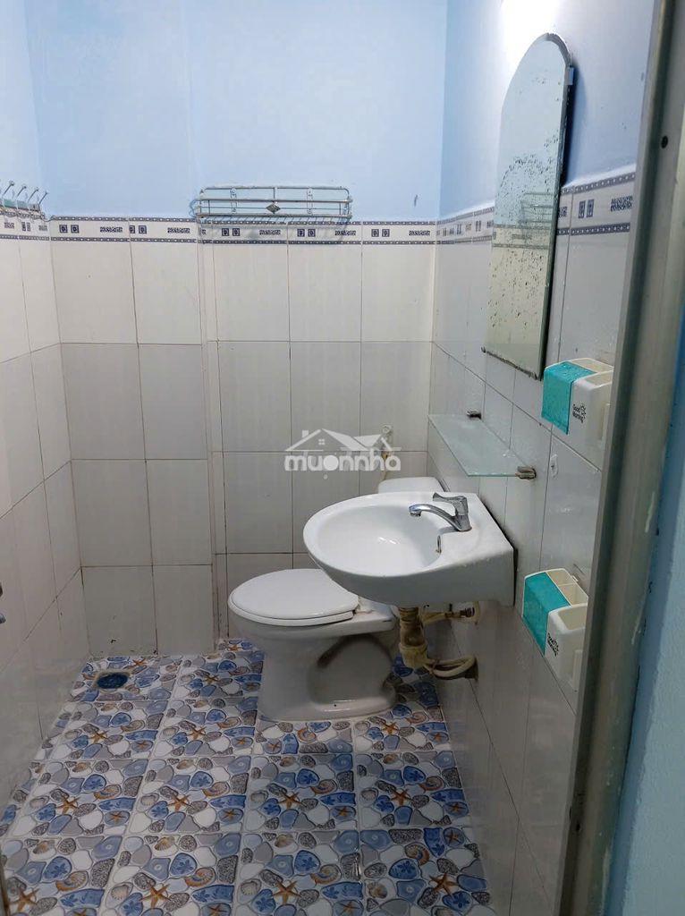 Bán nhà đường huỳnh tấn phát thị trấn nhà bè, 76,9m2,  nhà cấp 4