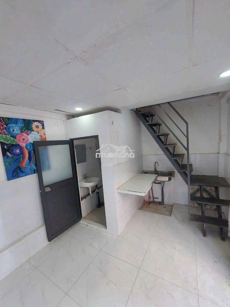Cho thuê nhà mặt tiền hẽm âu dương lân p3.q8 dt.3m5×4m 1lầu 1phòng 1wc - Ảnh 3