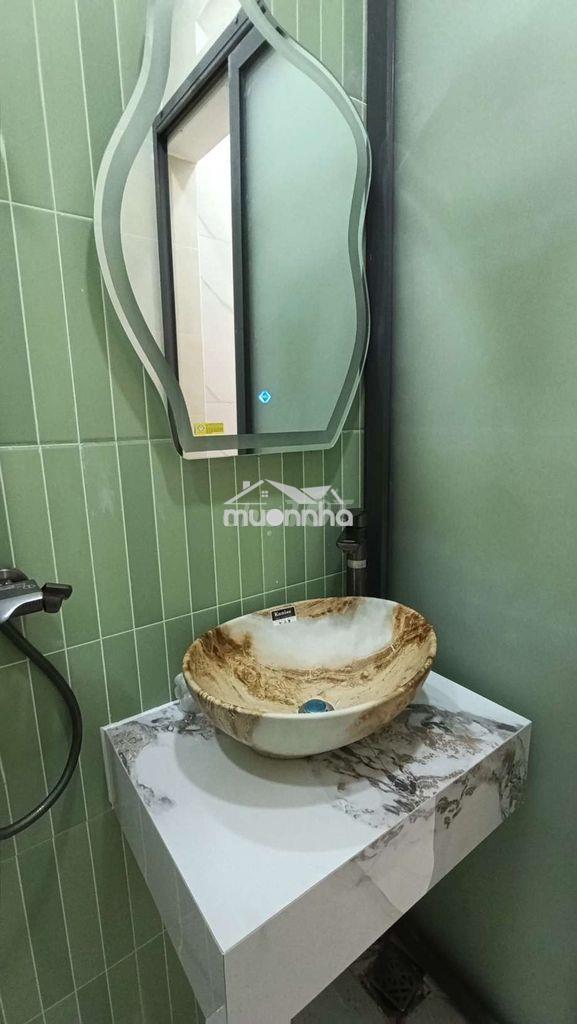 Chỉ 2 đ / 3 tầng / 2pn/ 3 wc / ô tô đỗ cửa/ 1 trục quang trung . - Ảnh 3