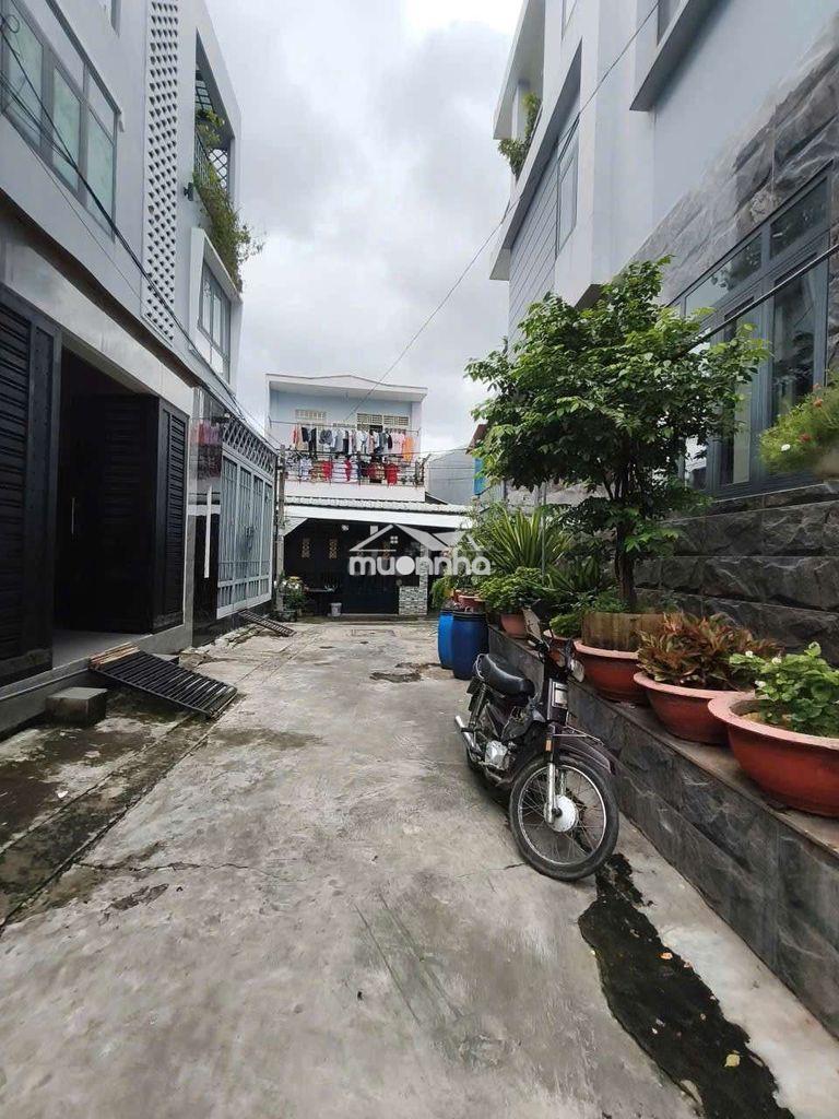 Nhà trệt 2 lầu kế bên vạn phúc city - Ảnh 3