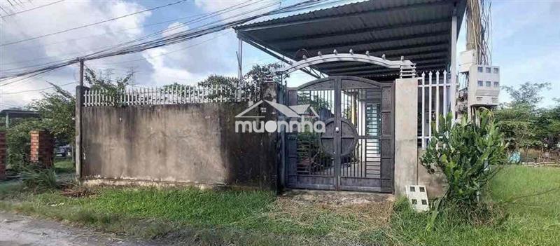 Bán nhà cấp 4 200m2 có vườn nhỏ ở cây trôm mỹ khánh phước hiệp củ chi